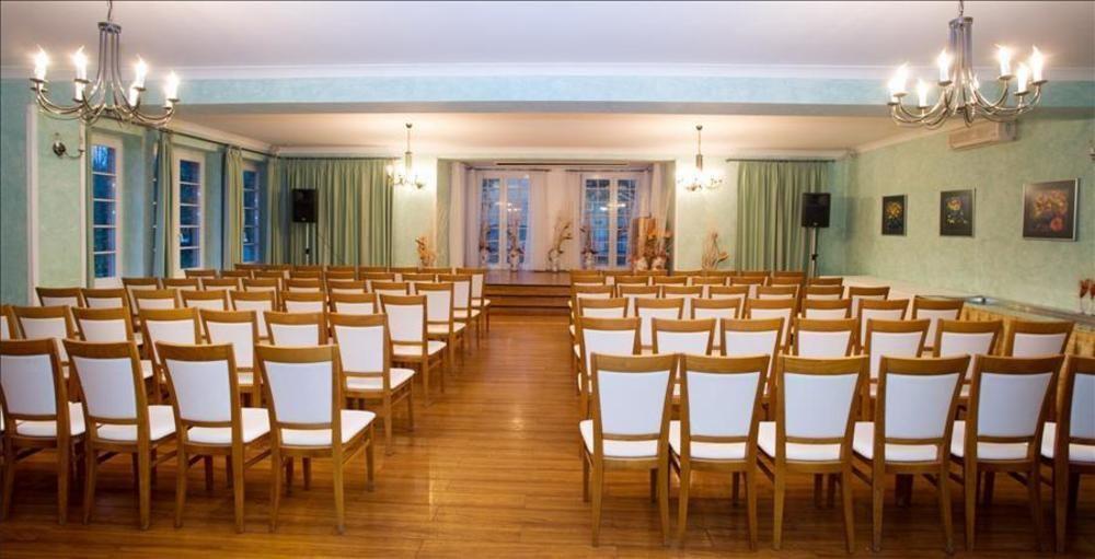 Отель Premium Wellness & Wine 4*